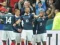 La France poursuit sa serie